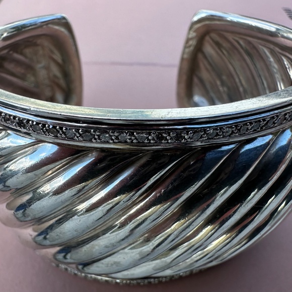 David Yurman Authentic Sculpted Cable Cuff Silver with Diamonds - Picture 4 of 7